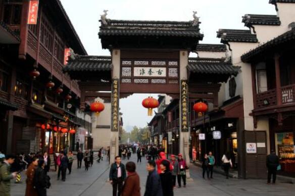 南京必去景点排名，夫子庙吃货必去，总统府等景点有浓厚历史性